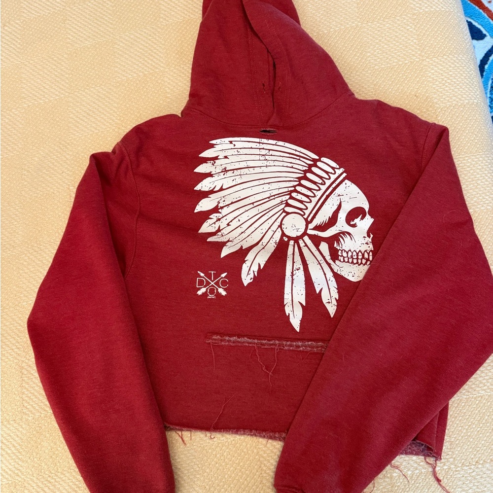 Red Cropped Hoodie with White Skull & Feather Graphic